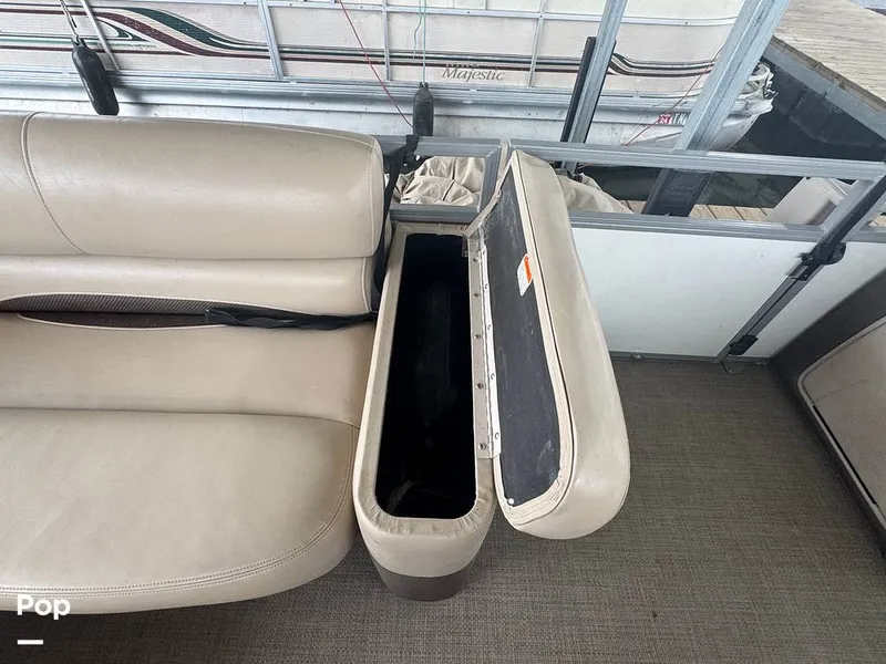 Slide: The Image of Regency 254 dl3 2017 - 16228257