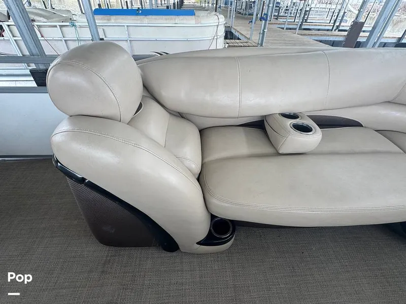 Slide: The Image of Regency 254 dl3 2017 - 16228264