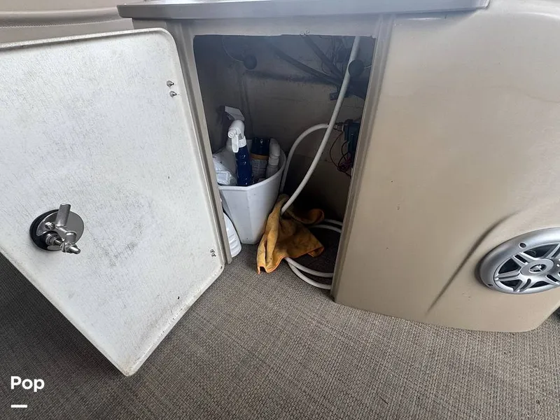 Slide: The Image of Regency 254 dl3 2017 - 16228276