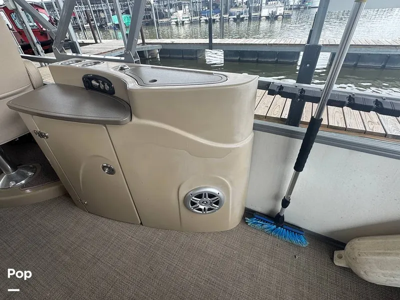 Slide: The Image of Regency 254 dl3 2017 - 16228277