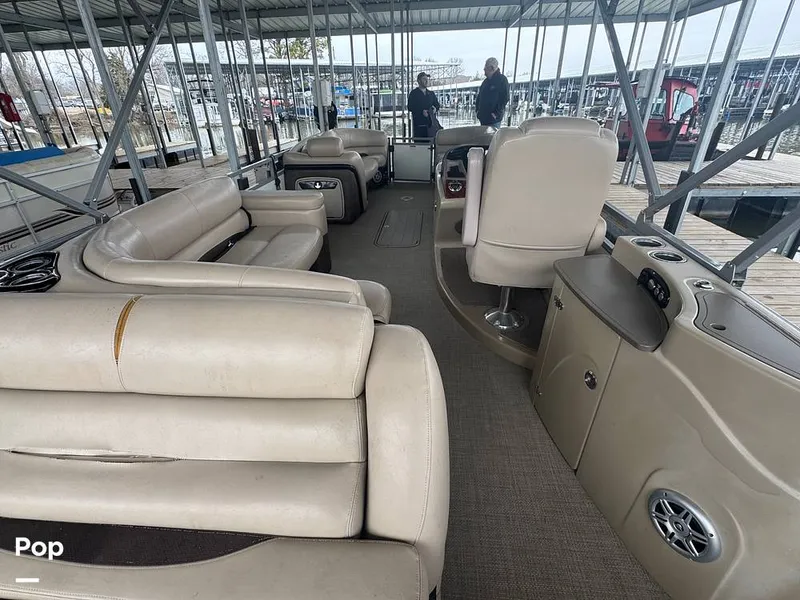 Slide: The Image of Regency 254 dl3 2017 - 16228290