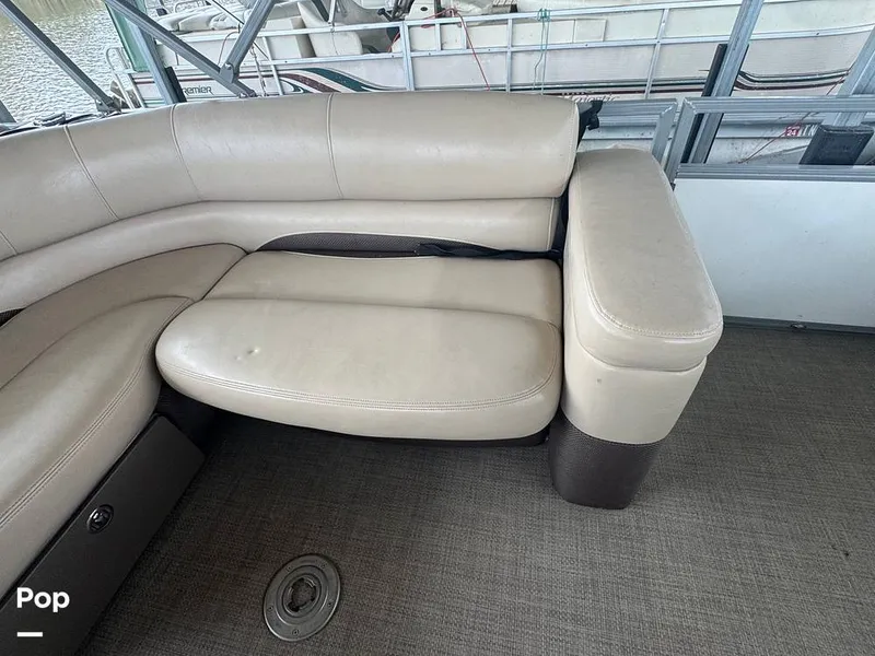 Slide: The Image of Regency 254 dl3 2017 - 16228291