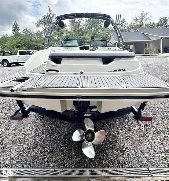 Slide: The Image of Sea Ray 19 SPX 2016 - 15955750