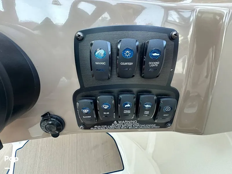 Slide: The Image of Stingray 198LX 2015 - 15860236