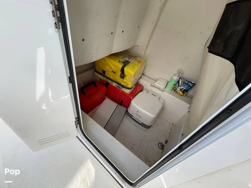 Slide: The Image of Sea Fox 228 Commander 2021 - 15925109