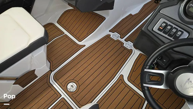 Slide: The Image of Monterey 218SS 2018 - 15898282