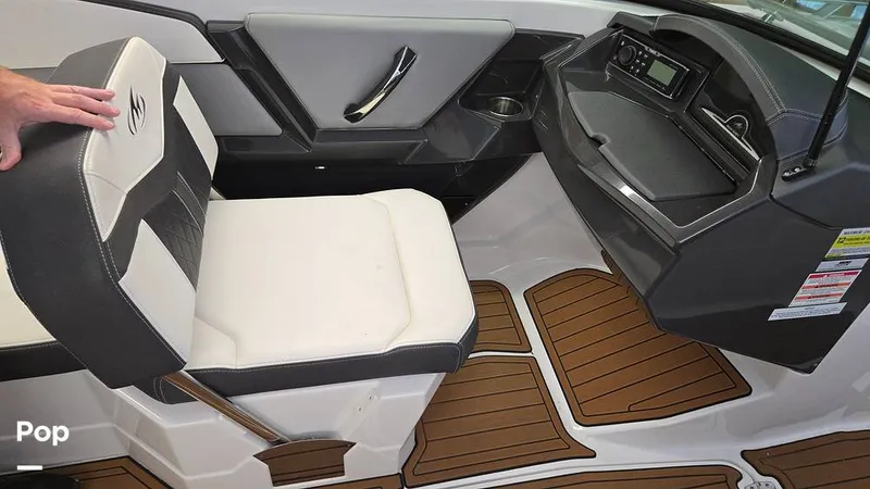 Slide: The Image of Monterey 218SS 2018 - 15898283