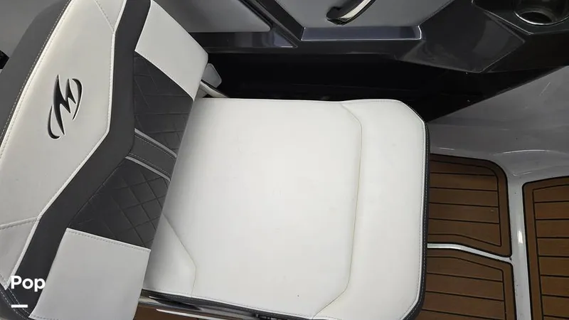 Slide: The Image of Monterey 218SS 2018 - 15898286