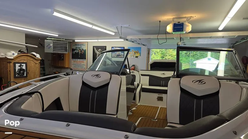 Slide: The Image of Monterey 218SS 2018 - 15898375