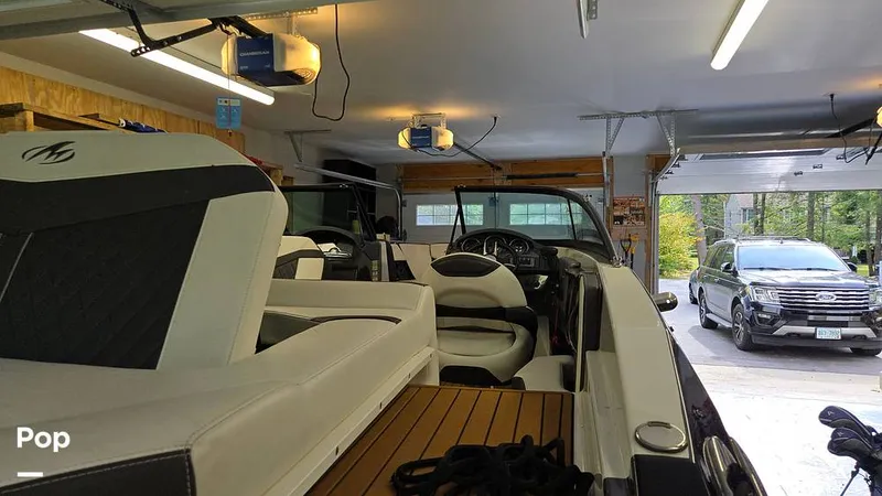 Slide: The Image of Monterey 218SS 2018 - 15898385