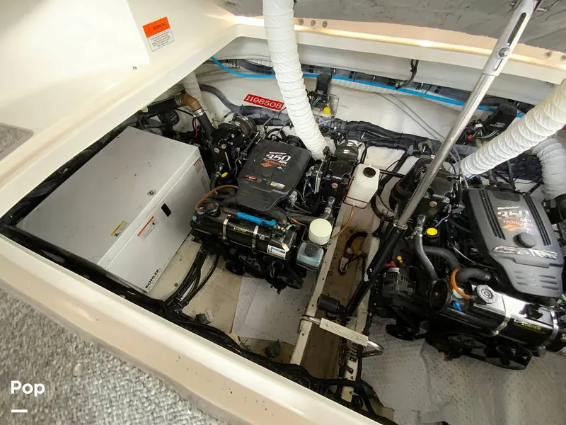 Slide: The Image of Rinker 350 Express Cruiser 2007 - 15939251