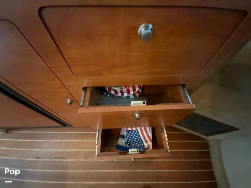 Slide: The Image of Rinker 350 Express Cruiser 2007 - 15939254