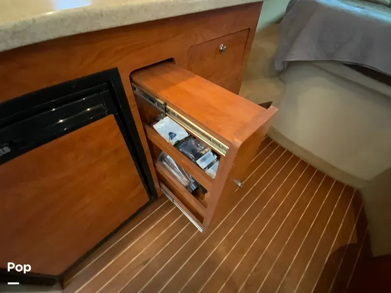 Slide: The Image of Rinker 350 Express Cruiser 2007 - 15939255