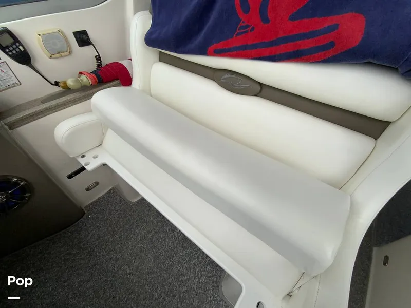 Slide: The Image of Rinker 350 Express Cruiser 2007 - 15939306