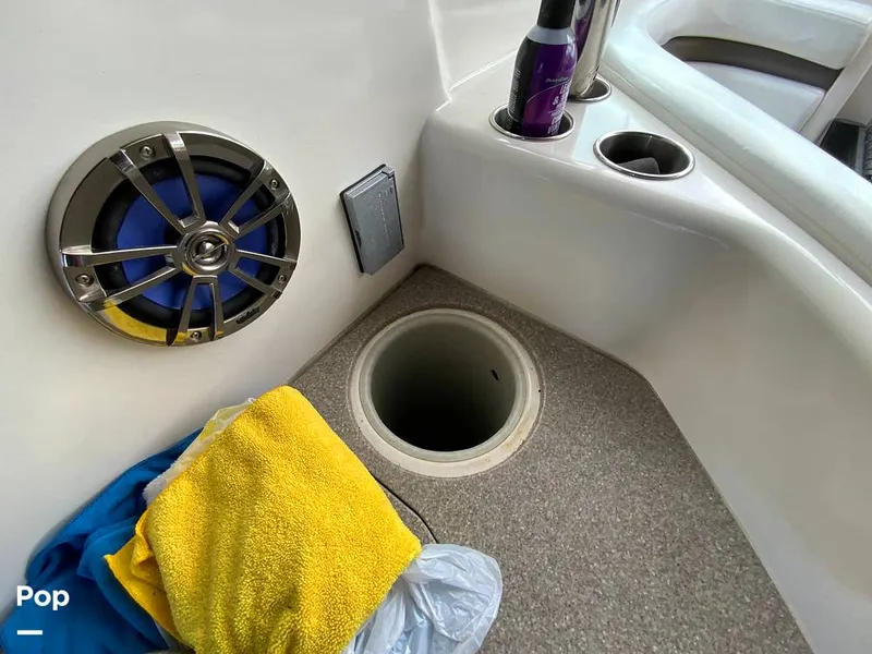 Slide: The Image of Rinker 350 Express Cruiser 2007 - 15939310