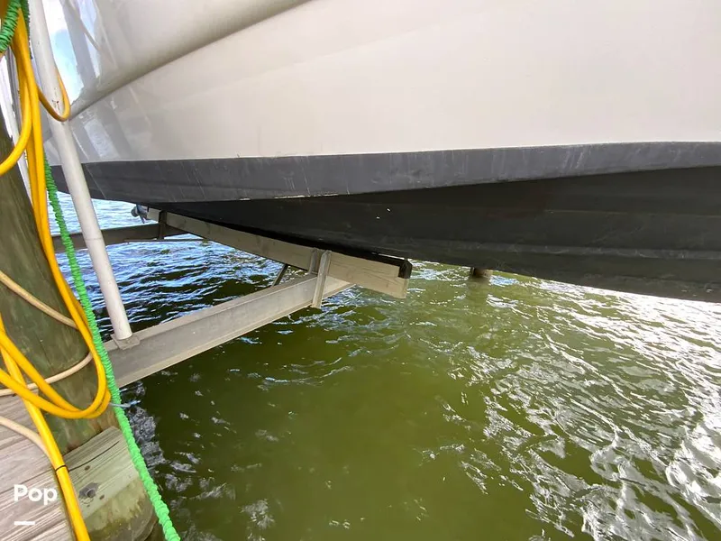 Slide: The Image of Rinker 350 Express Cruiser 2007 - 15939324