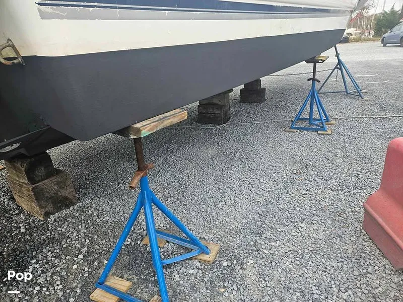 Slide: The Image of Rinker 350 Express Cruiser 2007 - 15829788