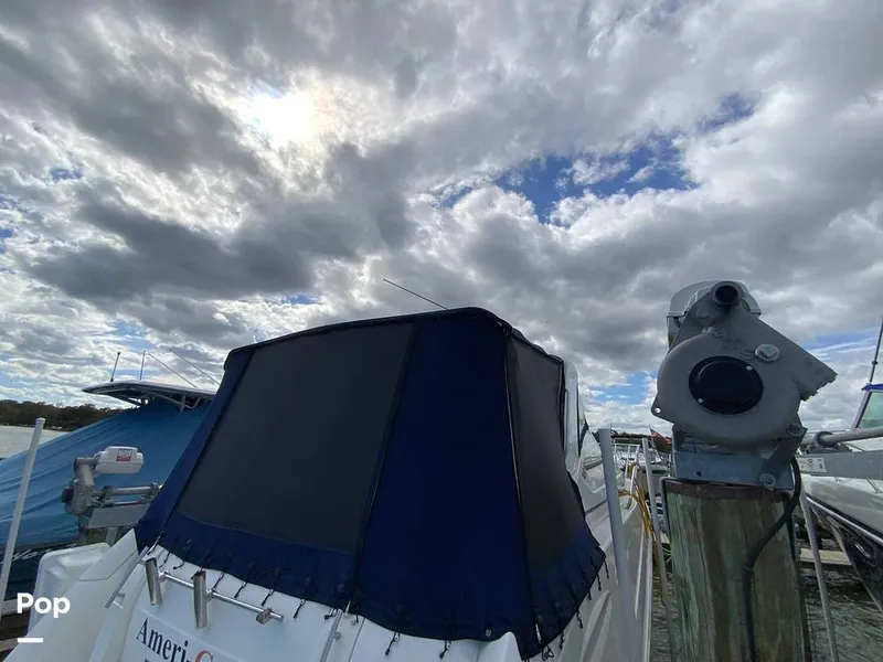 Slide: The Image of Rinker 350 Express Cruiser 2007 - 16397667