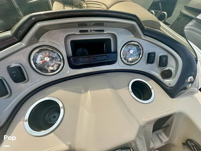 Slide: The Image of Sun Tracker Party -Barge 22 DLX 2022 - 15833571