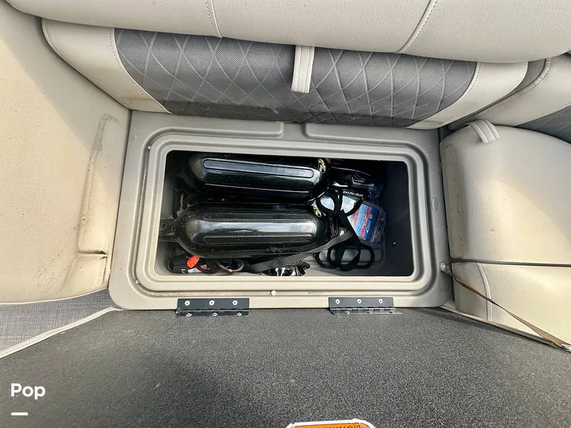 Slide: The Image of Sun Tracker Party -Barge 22 DLX 2022 - 15833576