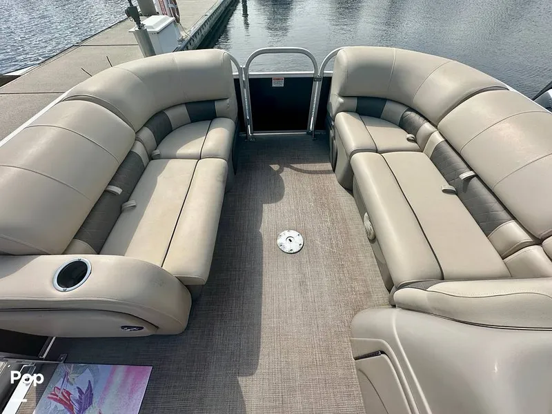 Slide: The Image of Sun Tracker Party -Barge 22 DLX 2022 - 15833575