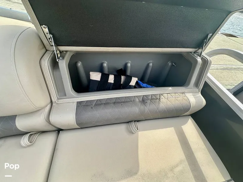 Slide: The Image of Sun Tracker Party -Barge 22 DLX 2022 - 15833599