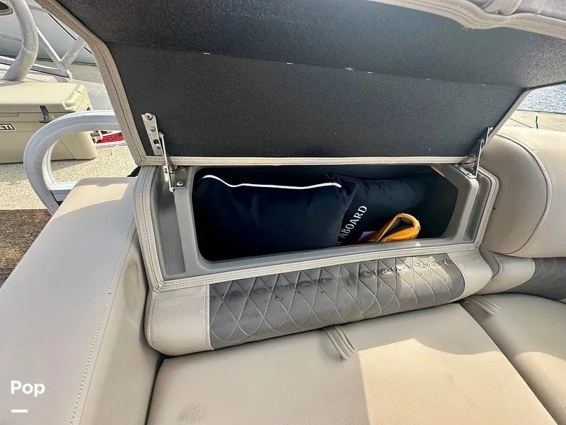 Slide: The Image of Sun Tracker Party -Barge 22 DLX 2022 - 15833600