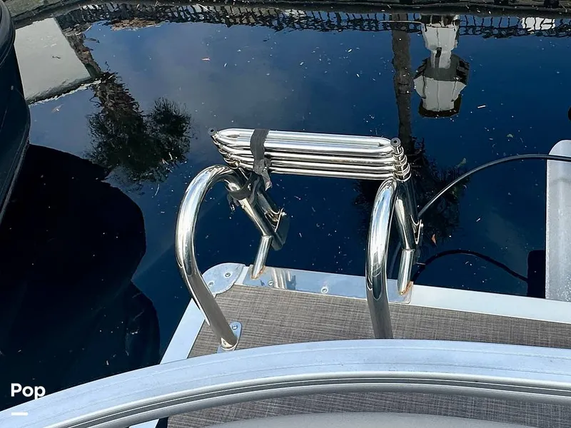 Slide: The Image of Swim Ladder ( Stern ) - 15833622