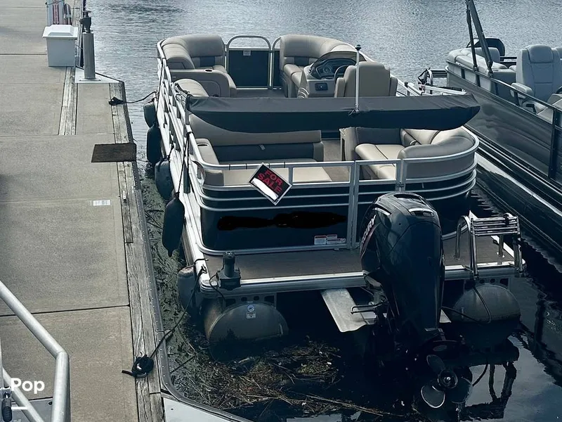 Slide: The Image of Sun Tracker Party -Barge 22 DLX 2022 - 15833630