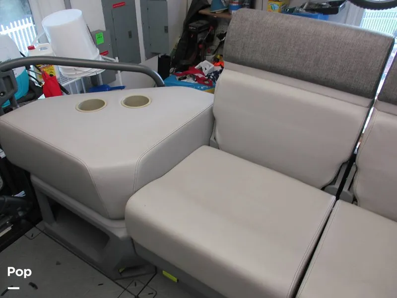 Slide: The Image of Sea-Doo Switch Sport 18 2023 - 15846401