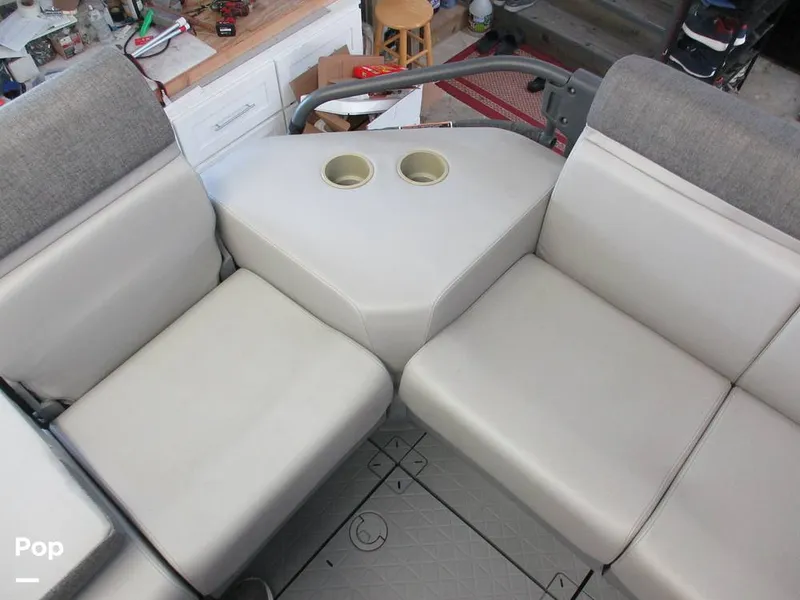 Slide: The Image of Sea-Doo Switch Sport 18 2023 - 15846406