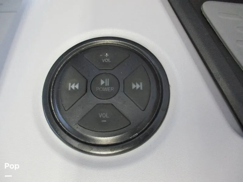 Slide: The Image of STEREO CONTROLS - 15846414