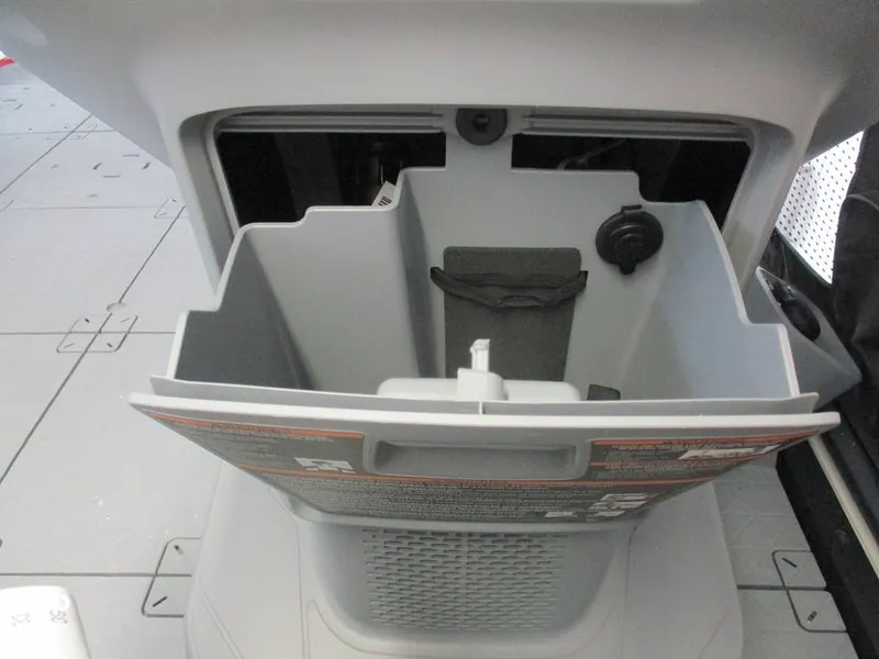 Slide: The Image of Sea-Doo Switch Sport 18 2023 - 15846438