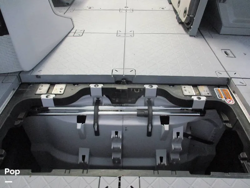 Slide: The Image of Sea-Doo Switch Sport 18 2023 - 15846447