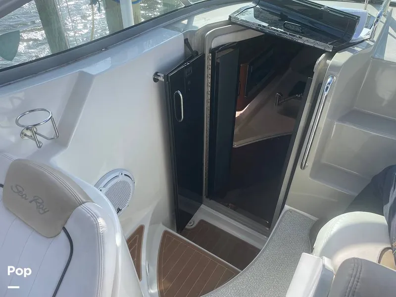 Slide: The Image of Sea Ray 280 sundancer 2010 - 15913531