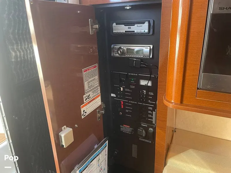 Slide: The Image of Sea Ray 280 sundancer 2010 - 15913559