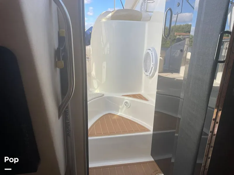 Slide: The Image of Sea Ray 280 sundancer 2010 - 15913558