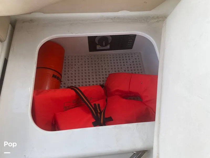 Slide: The Image of Sea Ray 280 sundancer 2010 - 15913574