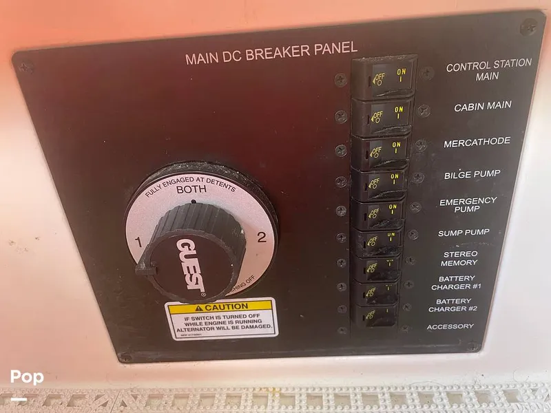 Slide: The Image of Sea Ray 280 sundancer 2010 - 15913575