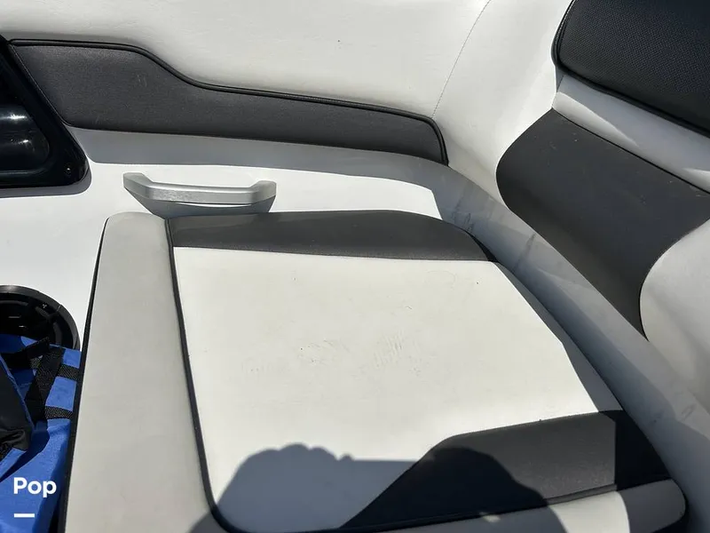 Slide: The Image of Yamaha AR195 2019 - 15851033