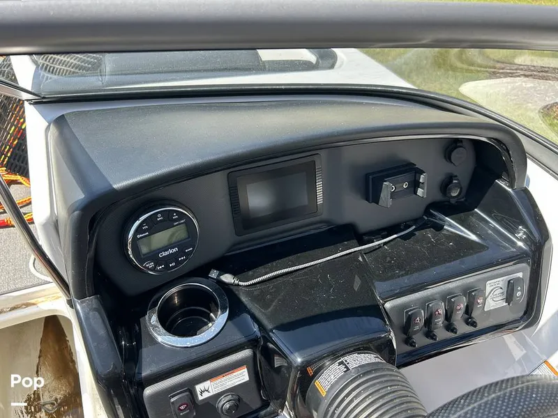 Slide: The Image of Yamaha AR195 2019 - 15851036