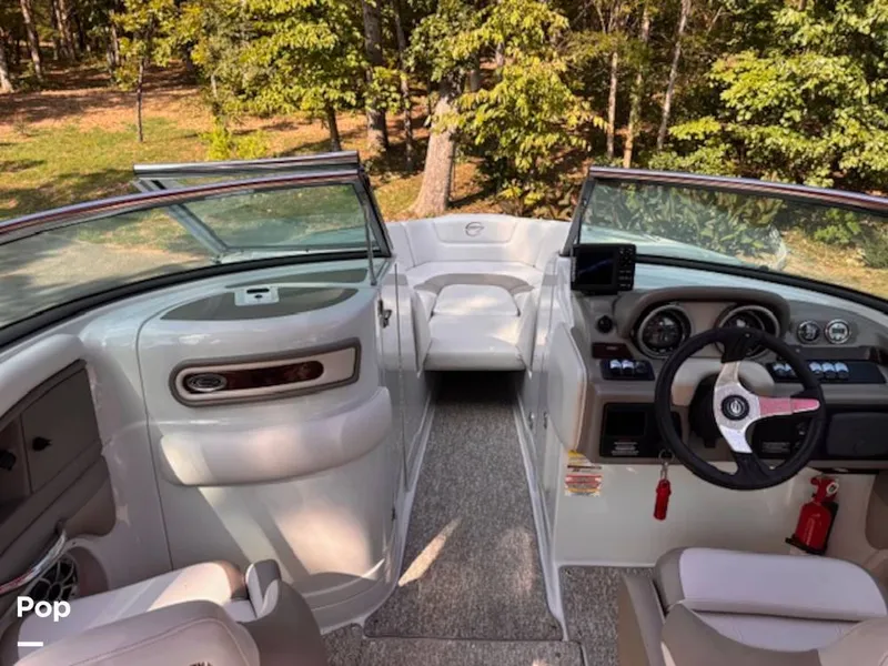 Slide: The Image of Crownline Boats 255 SS 2014 - 16157353