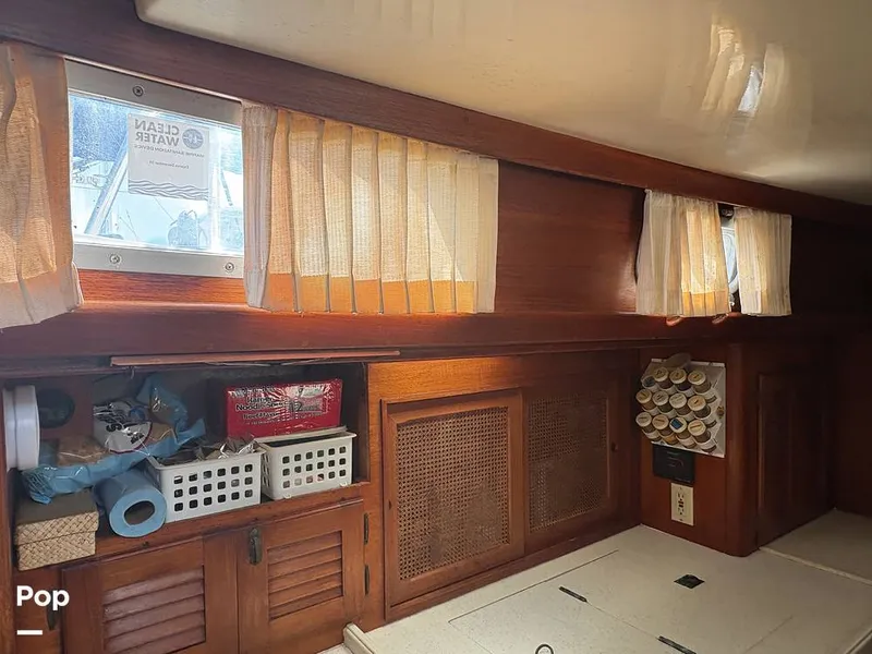 Slide: The Image of Window Covering - 15844697