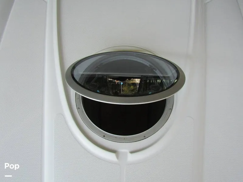 Slide: The Image of Crownline Boats 270 CR 2008 - 15882296