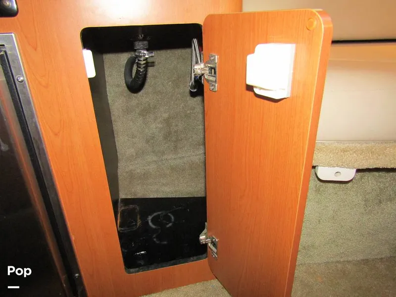 Slide: The Image of Crownline Boats 270 CR 2008 - 15882329