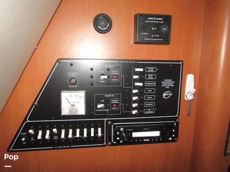 Slide: The Image of Crownline Boats 270 CR 2008 - 15882341