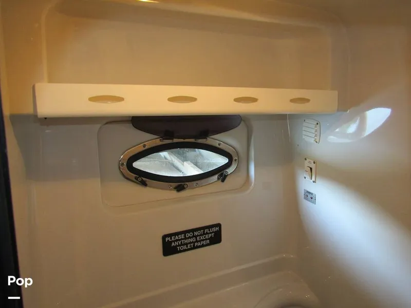 Slide: The Image of Crownline Boats 270 CR 2008 - 15882347