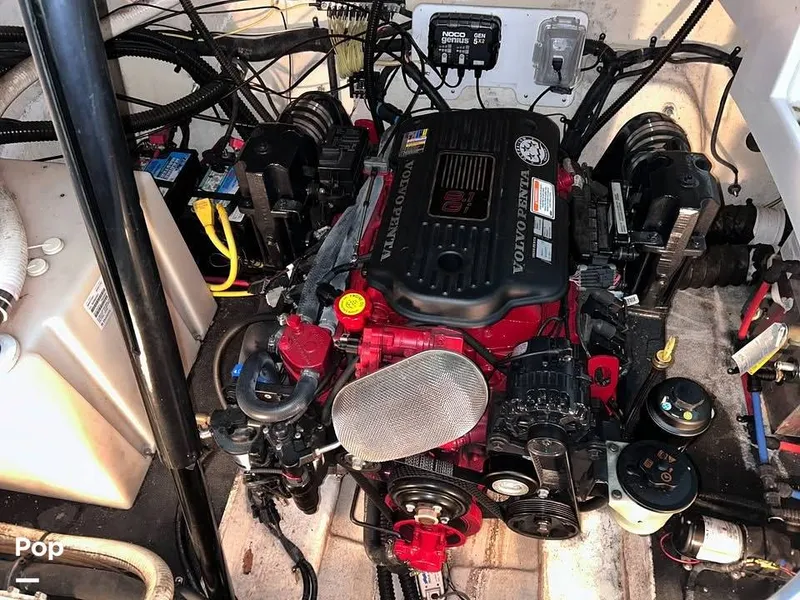 Slide: The Image of Crownline Boats 270 CR 2008 - 15835637