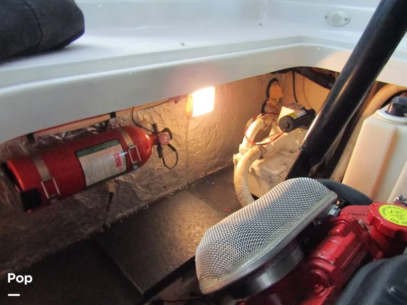 Slide: The Image of Crownline Boats 270 CR 2008 - 15882381