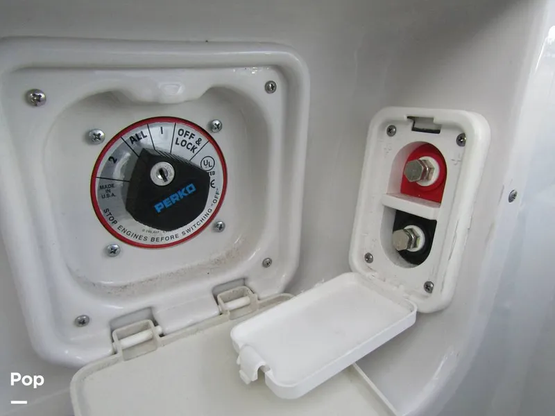 Slide: The Image of Crownline Boats 270 CR 2008 - 15882247